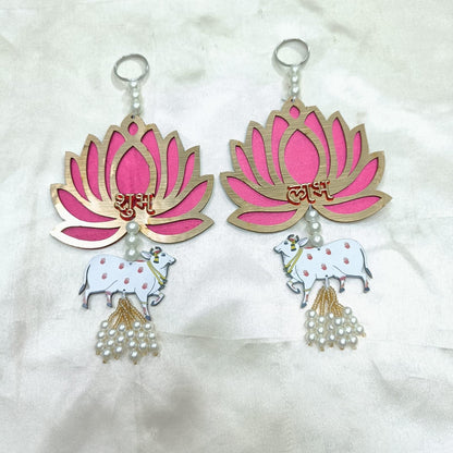 Premium Quality Kamal Cow Wall Hanging (Pack of 2)